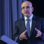 Bakan Şimşek OVP sonrası konuştu: Kamuda 484 milyar TL tasarruf, eğitimde “fahiş” artış, gıda enflasyonunda normalleşme beklentisi